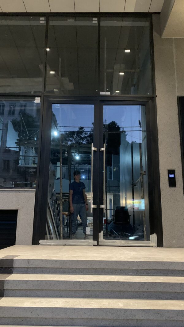 درب لولا محور پیوت دو لنگه بازشو